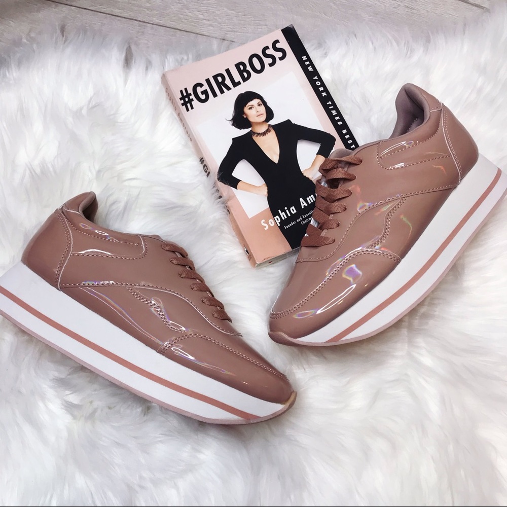 LAST PAIR Size 10❗️Blush platform sneaker wedge 💖